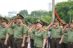 Cục Truyền thông CAND dâng hương tri ân các Anh hùng liệt sĩ