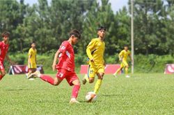 8 đội bóng vào tứ kết Vòng chung kết U17 quốc gia