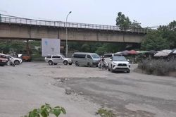 Đường Nguyễn Đình Tứ xuống cấp nghiêm trọng