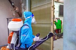 Tăng cường phòng bệnh sốt xuất huyết và tay chân miệng