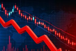 VN-Index thủng mốc 1.700 điểm, áp lực bán lan rộng