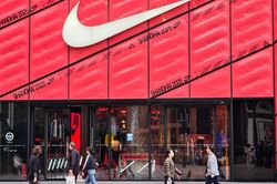 V&igrave; sao Nike cắt h&agrave;ng ngh&igrave;n nh&agrave; ph&acirc;n phối trực tuyến tại Trung Quốc?