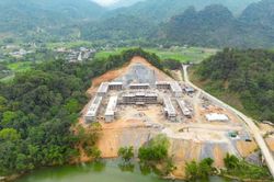 Thủ tướng yêu cầu hoàn thành trường nội trú vùng biên trước ngày 30/8