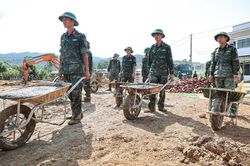 Chạy đua dựng 24 căn nh&agrave; sau trận lũ kinh ho&agrave;ng ở Lai Ch&acirc;u, quyết xong trước 2/9