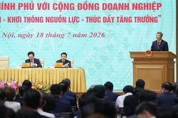 Thủ tướng: Xóa ngay thủ tục chồng chéo, khơi thông nguồn lực cho doanh nghiệp