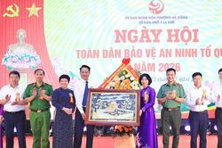 Gắn bảo đảm an ninh, trật tự với nâng cao chất lượng phục vụ nhân dân