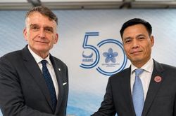 Việt Nam nhất qu&aacute;n ủng hộ vai tr&ograve; v&agrave; hoạt động của UNRWA