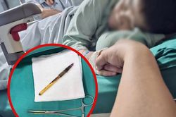 Một nam sinh lớp 6 ở H&agrave; Nội phải mổ cấp cứu v&igrave; c&oacute; dị vật, nghi bị bạo h&agrave;nh