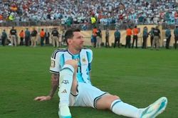 Hơn 65.000 chữ ký đòi đá lại chung kết World Cup