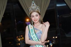 Thêm thông tin vụ 'vương miện 3 tỷ đồng không có kim cương thật'