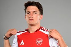 Arsenal c&ocirc;ng bố t&acirc;n binh thứ hai