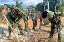Nhanh ch&oacute;ng ổn định cuộc sống người d&acirc;n sau lũ qu&eacute;t