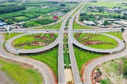 Đẩy nhanh tiến độ hoàn thành các đường kết nối sân bay Long Thành