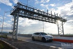 Gần 30 tỉ đồng thu phí sau một tuần vận hành 5 tuyến cao tốc bắc-nam