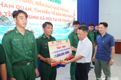 TP Hồ Chí Minh: Ý nghĩa, thiết thực hành trình 'Biên giới biển, đảo hào hùng' tại xã đảo Thạnh An