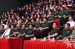 Lắng s&acirc;u tri &acirc;n trong chương tr&igrave;nh ch&iacute;nh luận nghệ thuật 'Lời hứa với mẹ'