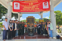 Cùng nhập ngũ, chung chiến hào và hành trình trở về quê hương xứ Nghệ của hai liệt sĩ sau 49 năm