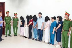 Bộ Y tế đề nghị xử l&yacute; nghi&ecirc;m vụ ph&ograve;ng kh&aacute;m ở Nghệ An 'vẽ bệnh'