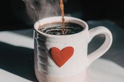 Hiệp hội Tim mạch Mỹ c&ocirc;ng bố lượng c&agrave; ph&ecirc; tối ưu mỗi ng&agrave;y cho sức khỏe