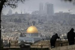Khoảng 1.300 người Israel đổ vào khuôn viên đền Al-Aqsa của người Hồi giáo