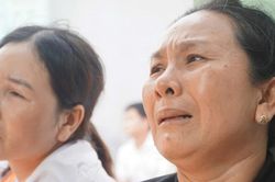 Vụ ch&aacute;y xe kh&aacute;ch ở Đồng Nai: &Aacute;m ảnh chuyến đi định mệnh của một gia đ&igrave;nh trẻ