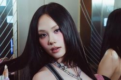 Ca sĩ Việt thay nhau vỡ mộng