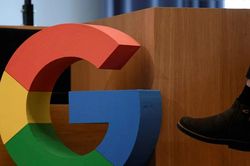 Google bị phạt 1 tỷ USD
