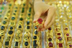 Bộ C&ocirc;ng Thương kiểm tra 5 doanh nghiệp kinh doanh v&agrave;ng, đ&aacute; qu&yacute; tại H&agrave; Nội