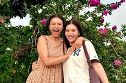 NSND Phạm Phương Thảo khoe em gái thượng tá quân đội, Hà Kiều Anh kỷ niệm 19 năm cưới