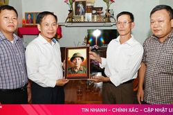 Đoàn ĐBQH tỉnh Hà Tĩnh trao di ảnh, thăm hỏi thân nhân liệt sĩ Nguyễn Văn Thân