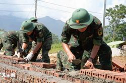 Lai Châu: Bộ đội thần tốc xây nhà cho người dân vùng lũ Mường Than