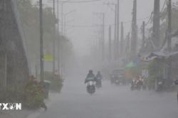 Mưa lớn k&eacute;o d&agrave;i, cảnh b&aacute;o lũ tr&ecirc;n c&aacute;c s&ocirc;ng ở Bắc Bộ