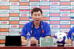 ASEAN Cup 2026: HLV Kim Sang Sik gửi thông điệp mạnh mẽ trước giờ G