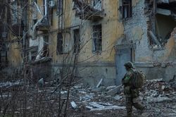 Ukraine nỗ lực khôi phục ngoại giao nhằm 'đưa hòa bình đến gần hơn'