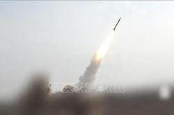 Houthi tấn c&ocirc;ng t&agrave;u dầu Saudi Arabia tr&ecirc;n Biển Đỏ