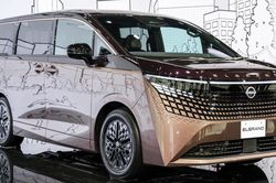 Đối thủ của Toyota Alphard sắp ra mắt Đông Nam Á