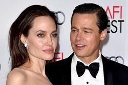 Angelina Jolie cảm thấy thế nào về việc các con bỏ họ của Brad Pitt?