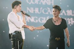 Thấy g&igrave; từ m&agrave;n kết hợp 'g&acirc;y sốt' giữa Đ&agrave;m Vĩnh Hưng v&agrave; MCK?