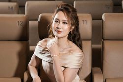 Thanh Th&uacute;y can đảm chọn ng&atilde; rẽ mới sau khi lỗ 62 tỷ với Đức Thịnh