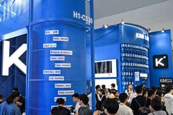 Trung Quốc cân nhắc 'siết' xuất khẩu mô hình AI và công nghệ chip tiên tiến
