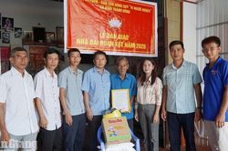 Những căn nhà nghĩa tình