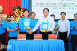 Thành lập Công đoàn phường Bình Đức và xã Bình Hòa, quản lý hơn 3.300 đoàn viên