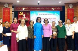Hội Liên hiệp Phụ nữ Đà Nẵng gặp mặt tri ân các mẹ, vợ liệt sĩ