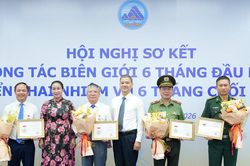 Nâng cao hiệu quả công tác biên giới gắn với phát triển kinh tế - xã hội