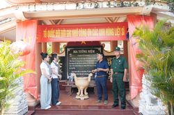 Miền đất hóa anh hùng ca
