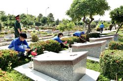 Gìn giữ bình yên nơi đất thiêng