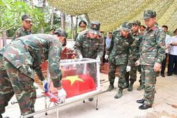 H&agrave;nh tr&igrave;nh trả lại t&ecirc;n cho những người l&iacute;nh đ&atilde; hy sinh