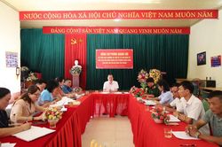 Bí thư Đảng ủy phường Đông Kinh làm việc với Chi bộ Khối Yên Thành