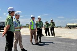 Kiểm tra an to&agrave;n trước bay hiệu chuẩn tại s&acirc;n bay Li&ecirc;n Khương