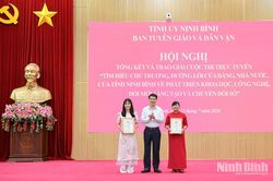 Tổng kết và trao giải Cuộc thi trực tuyến 'Tìm hiểu chủ trương, đường lối của Đảng, Nhà nước, của tỉnh Ninh Bình về phát triển khoa học, công nghệ, đổi mới sáng tạo và chuyển đổi số'